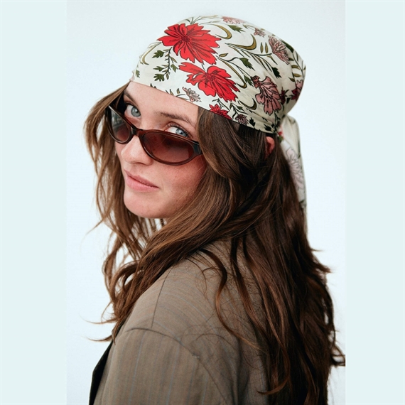 Sneaky Fox Sylvie Silk Tørklæde, Cream